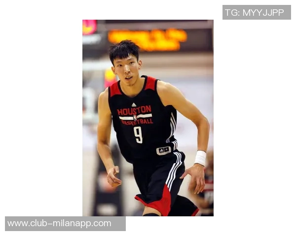 周琦表现出色成为内线支柱北京队主力频遭伤病困扰面临挑战